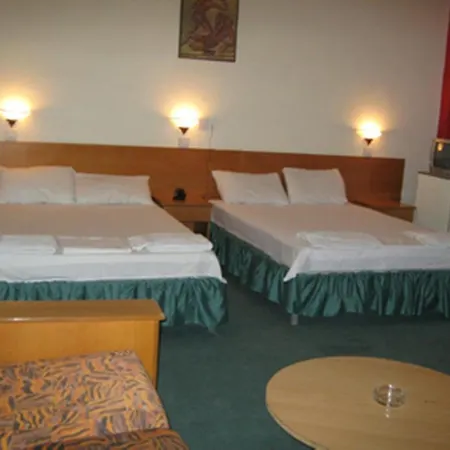 Hotel Sky 2*